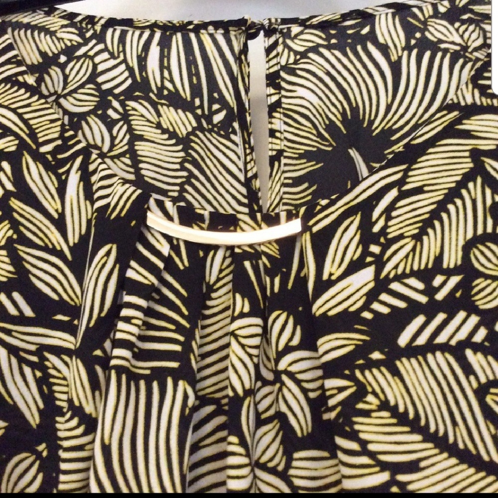 Final price - Women's Sleeveless top